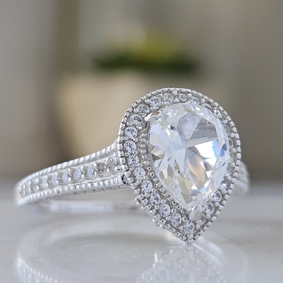 Classic Style Teardrop Ring, solid 925 Sterling Silver size 7 - Great Quality - Picture 8 of 9